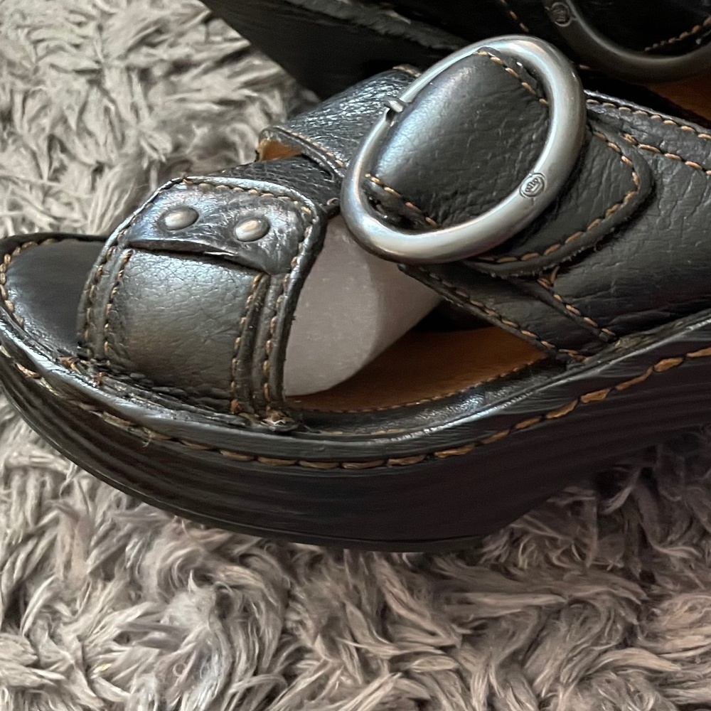 BORN Leather wedge comfort sandals